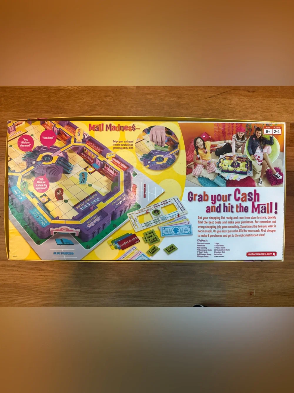 Milton Bradley Mall Madness Electronic Talking Shopping Board Game 2005